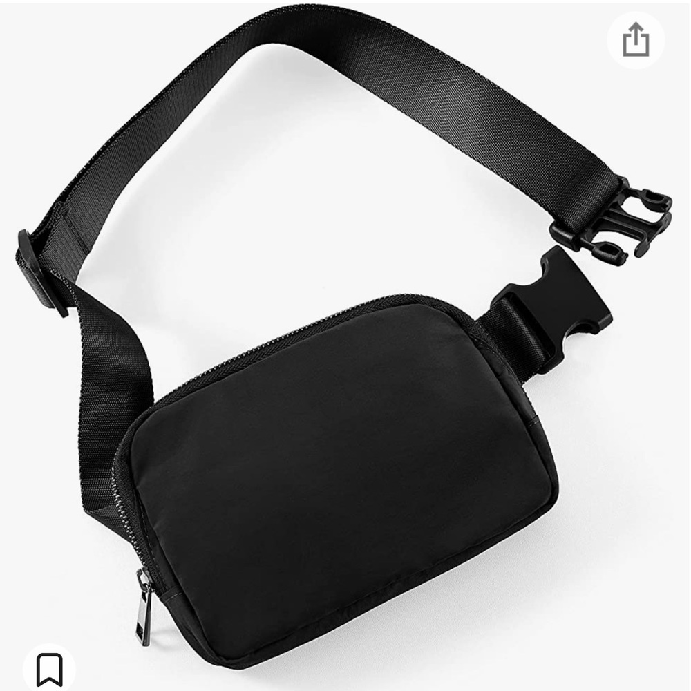 Black belt bag
